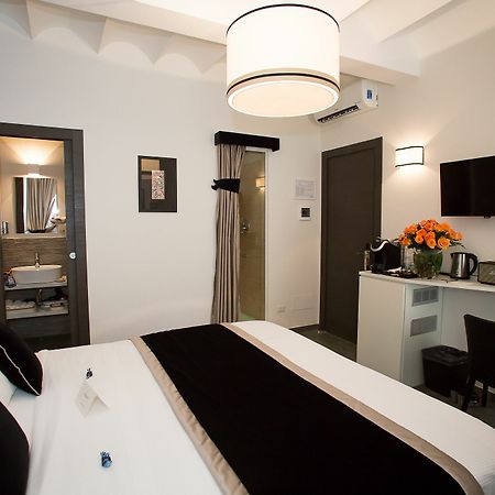 Trivium Suites Fontana Di Trevi Rome Bagian luar foto