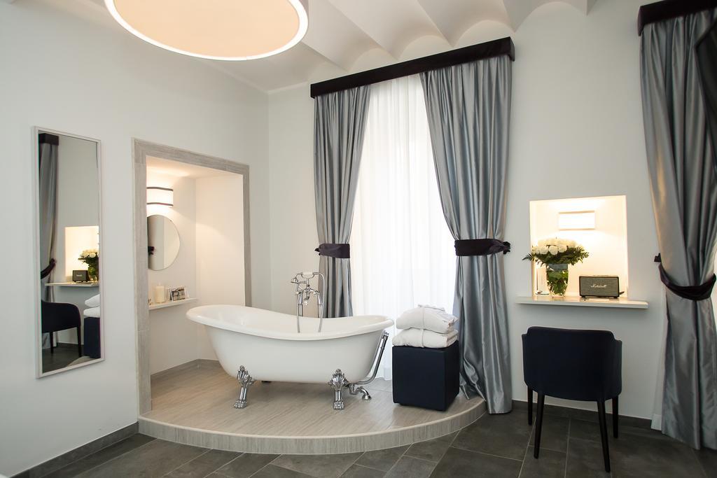 Trivium Suites Fontana Di Trevi Rome Bagian luar foto