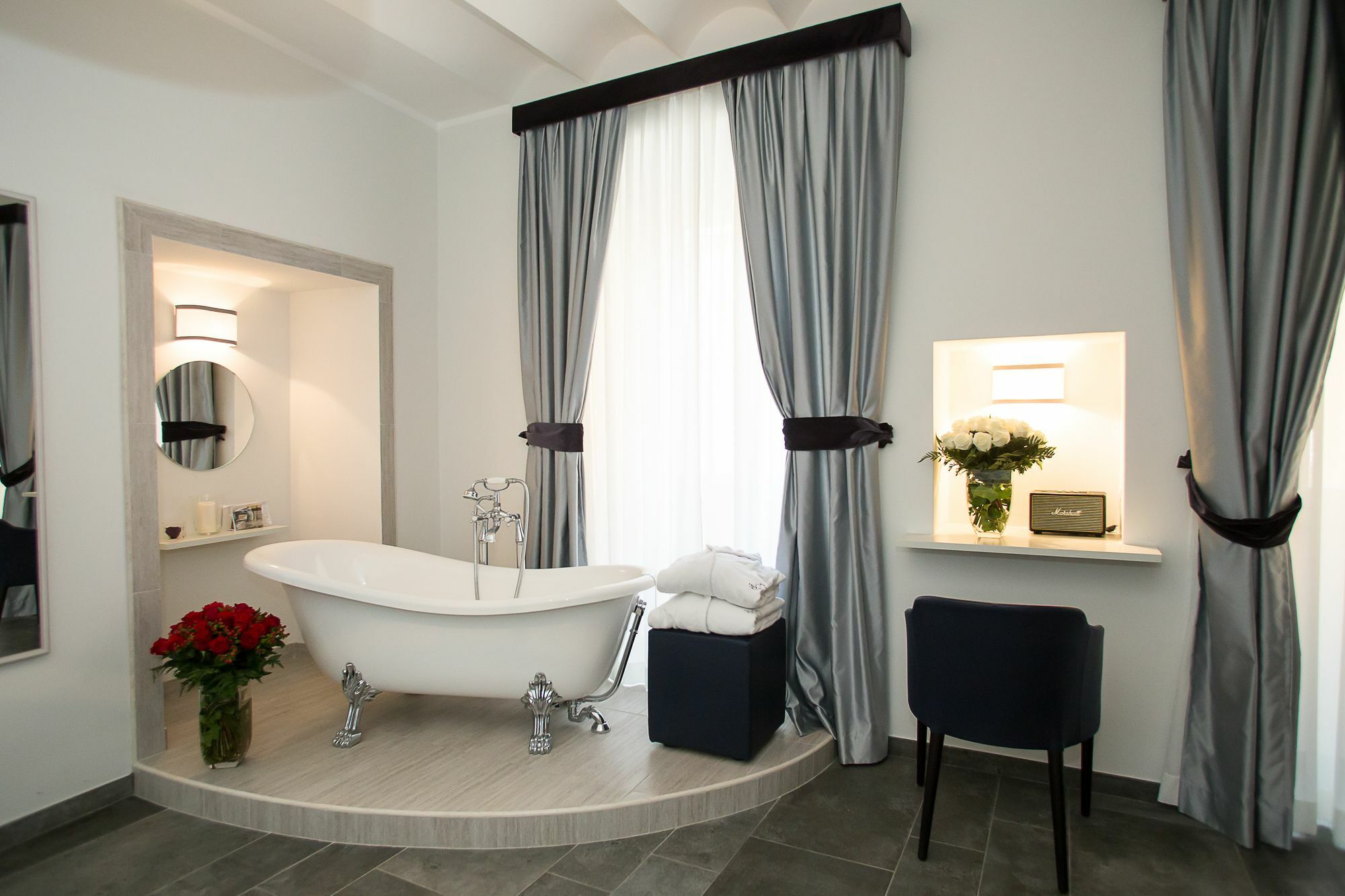 Trivium Suites Fontana Di Trevi Rome Bagian luar foto