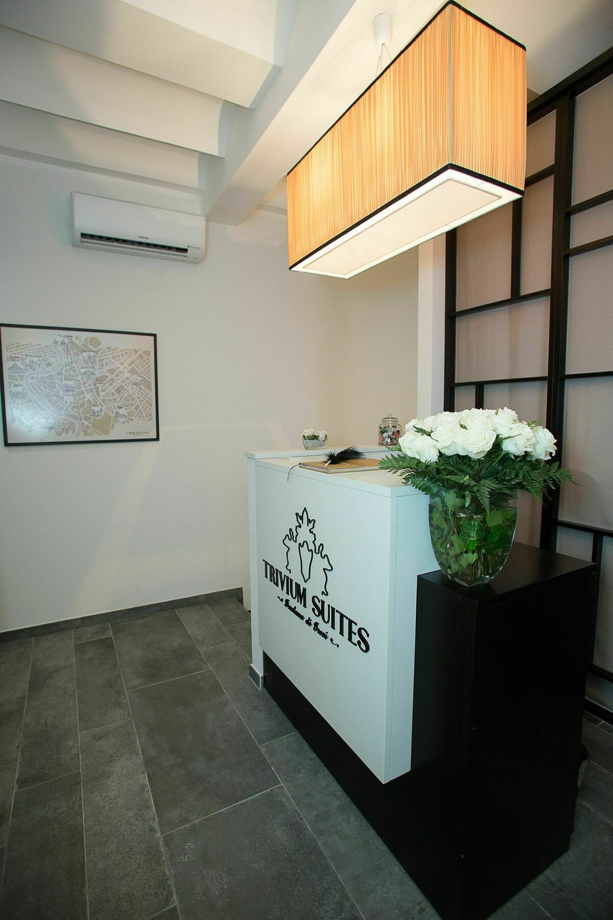 Trivium Suites Fontana Di Trevi Rome Bagian luar foto